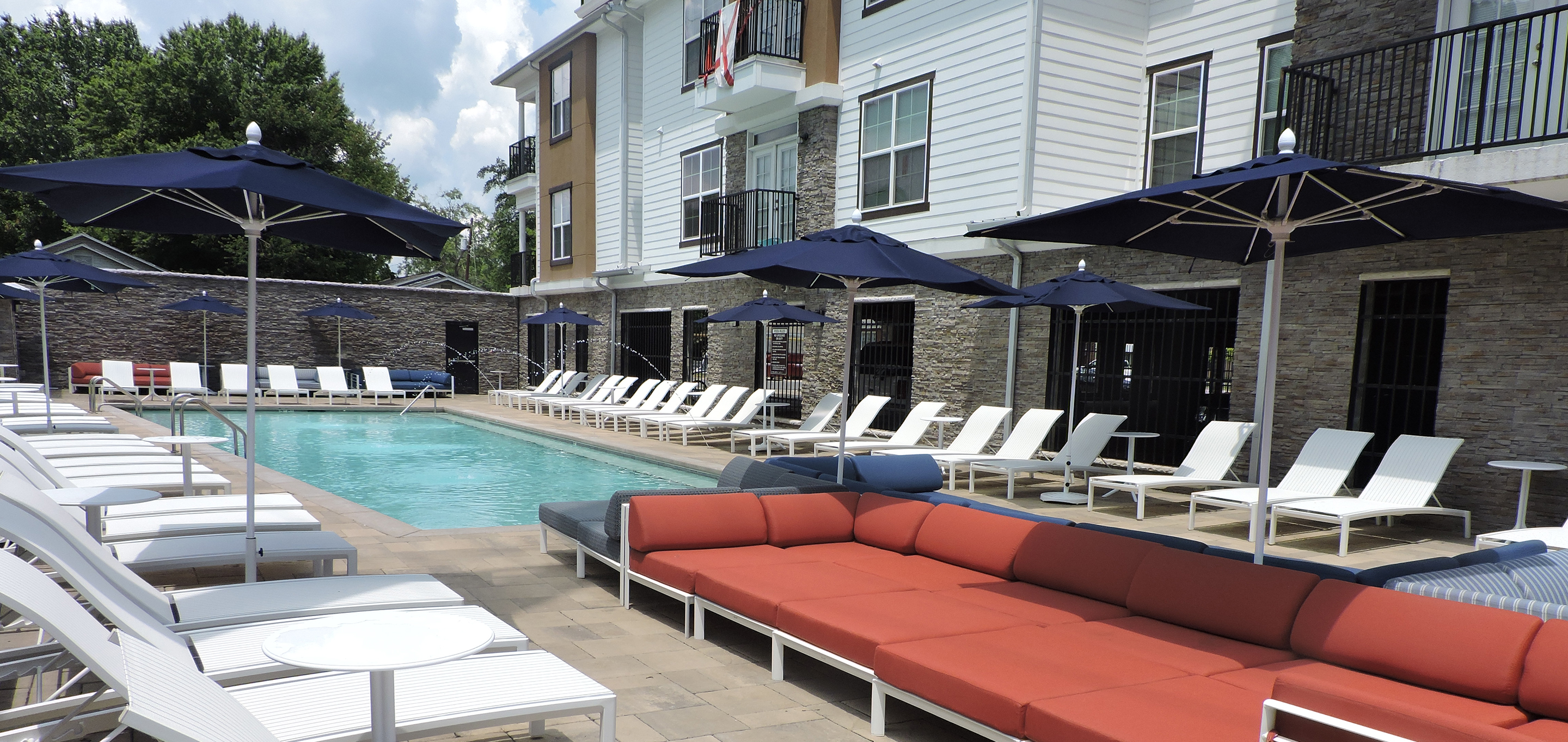 Poolside lounge seating